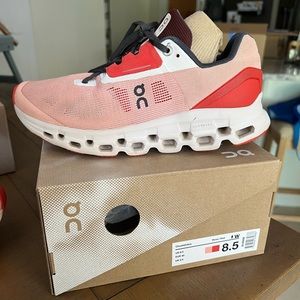 On Cloud cloudstratus